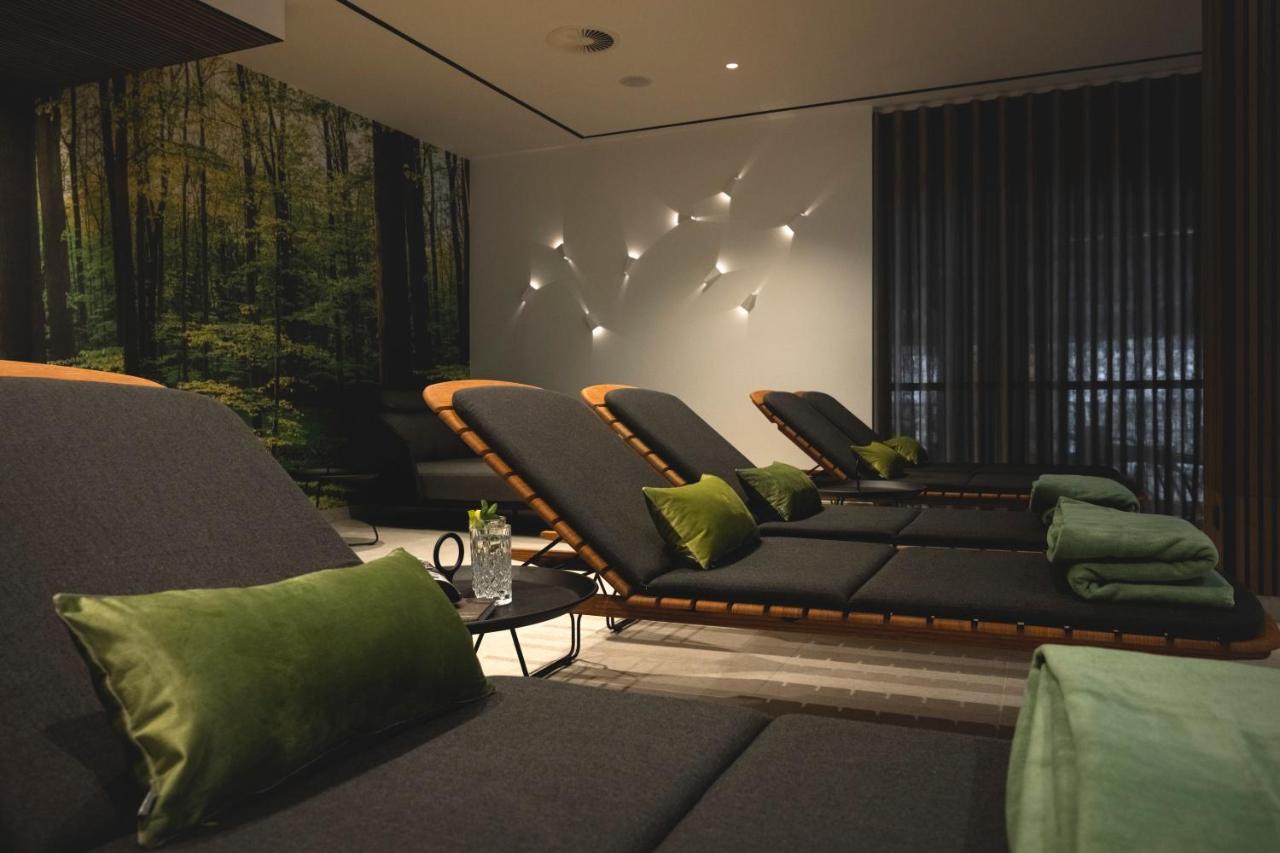 Vierjahreszeiten Hotel 4*